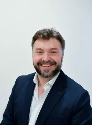 Enrique Antuma, Edmonton, Real Estate Agent